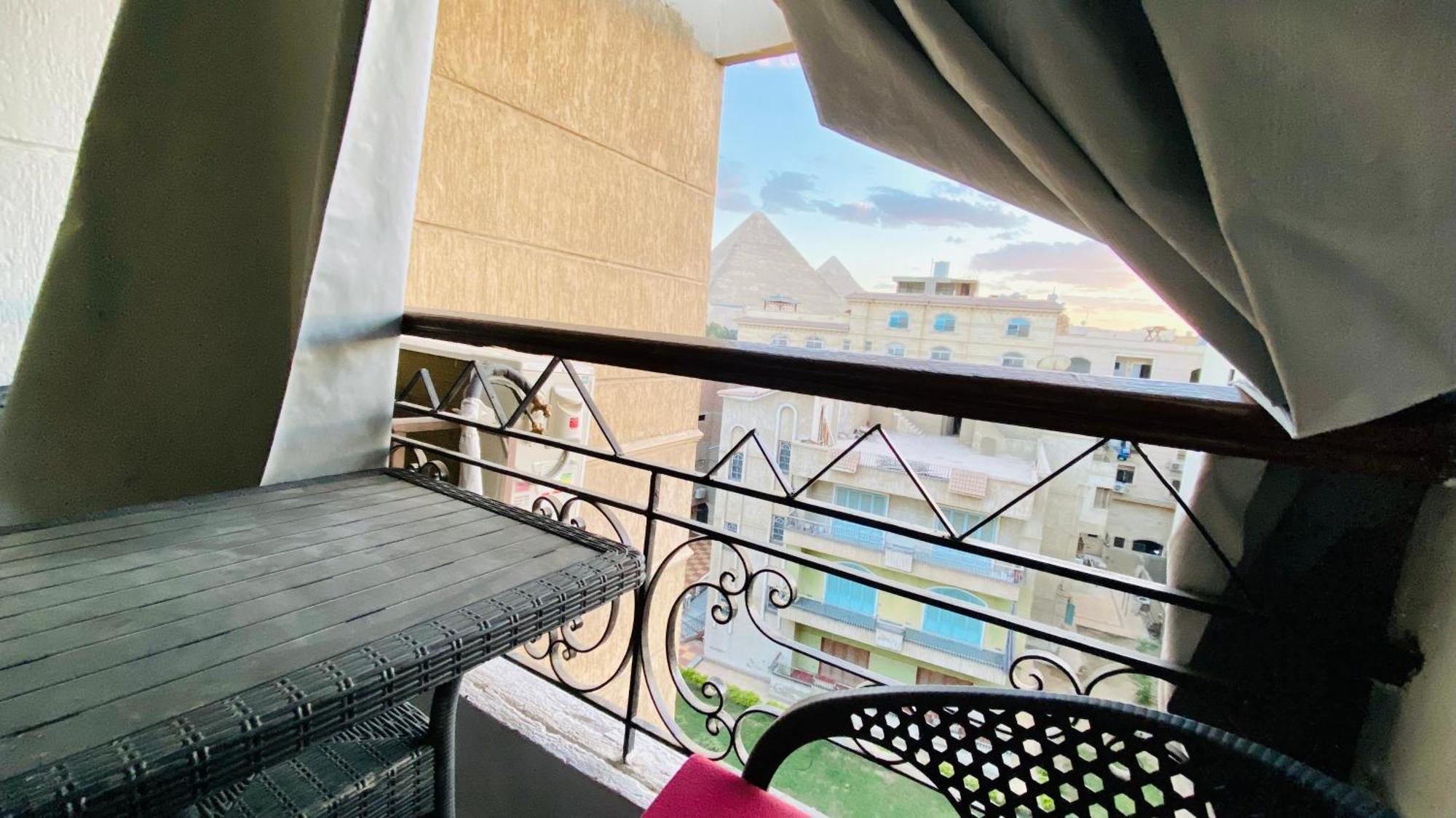 Oh Pyramids View Hotel Kafrat al Jabal Exterior foto